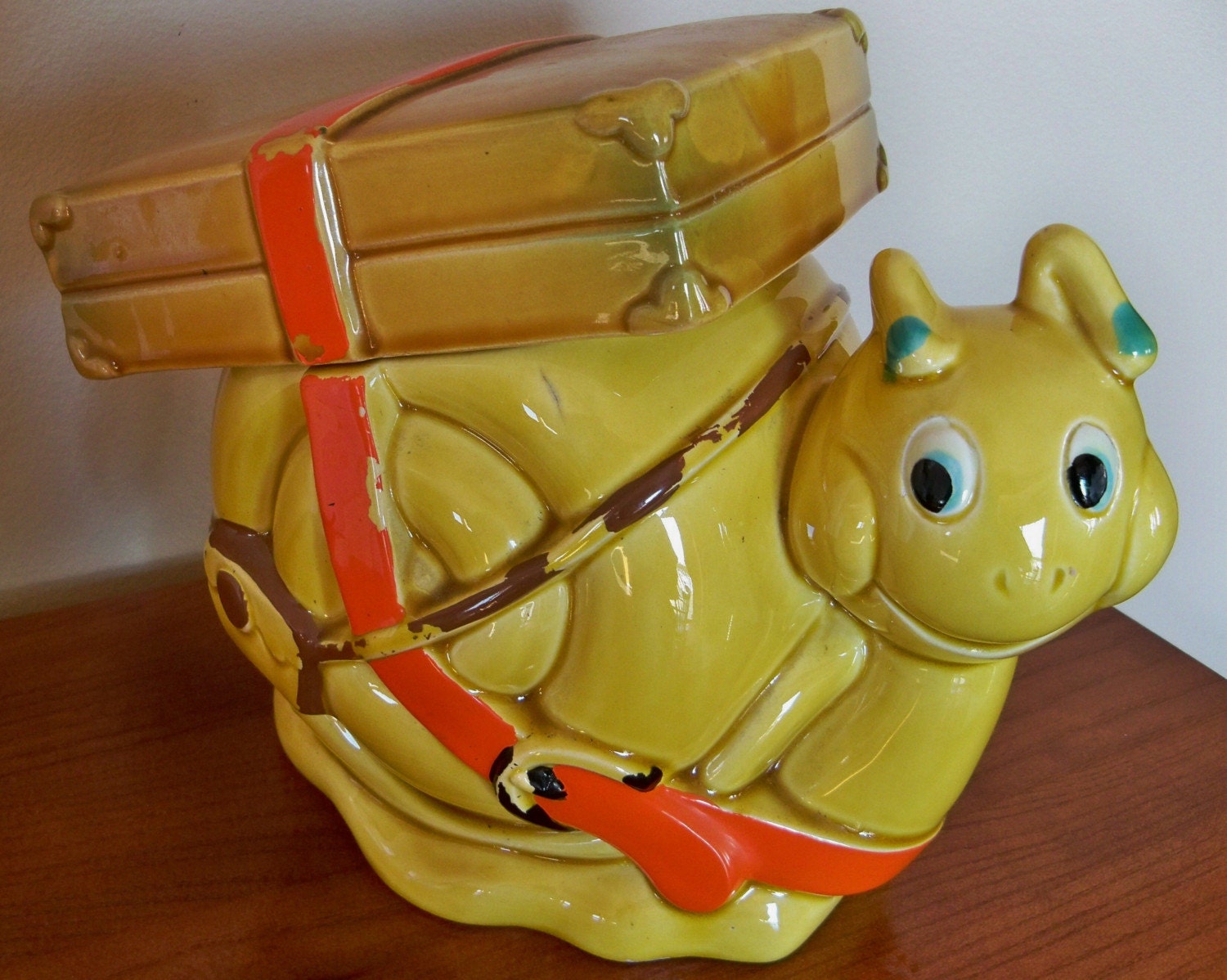 Vintage Traveling Snail Cookie Jar / Japan by tuckedawaytreasures