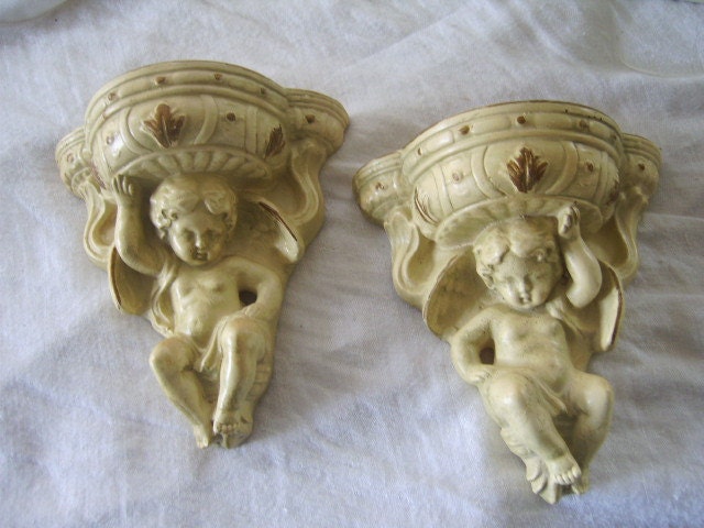 Antique Shabby chic Creamy White/Gold Cherub Wall Hanging Shelves