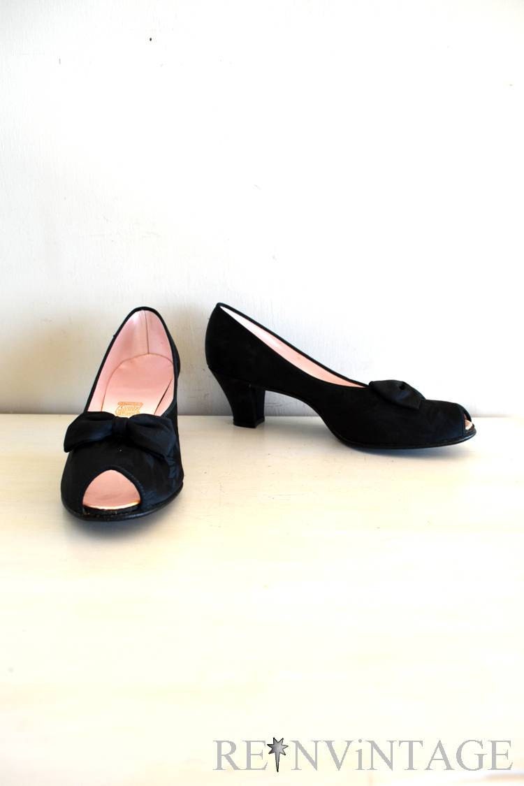 vintage 1950s shoes : 50s black bow satin high heels by Daniel Green Comfy Slippers