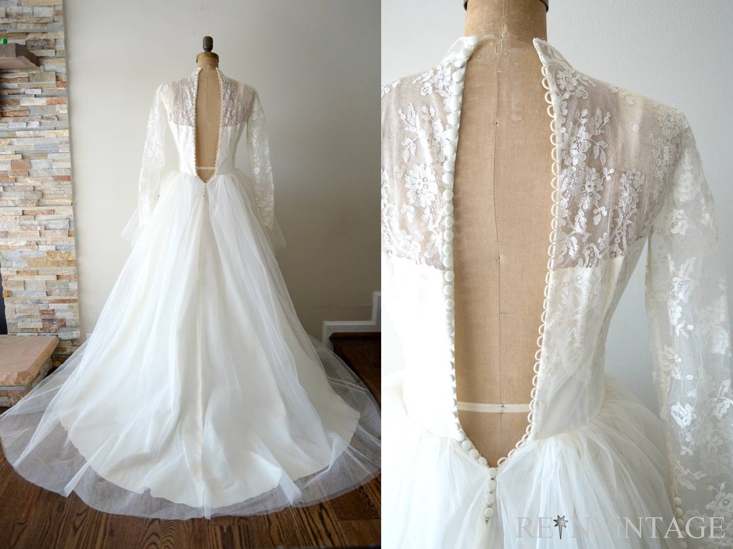 vintage 1940s wedding dress - 40s lace wedding dress / ivory white peplum tulle full skirt