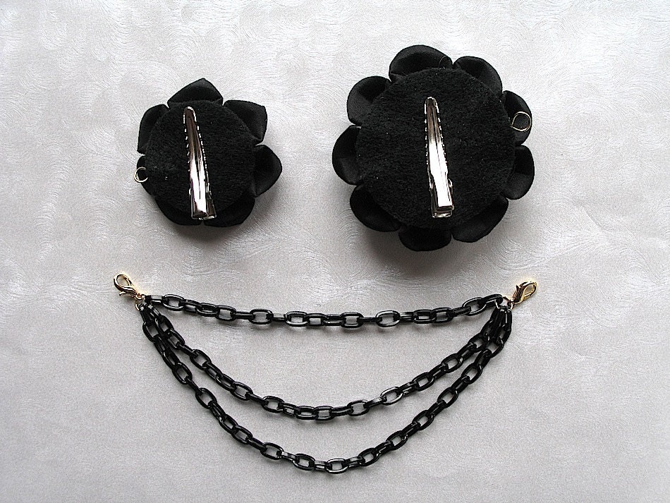 American Gothic Black Kanzashi Flower Hair Clips with Black Chain Drape