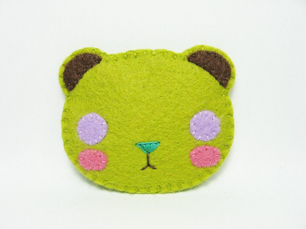 Mr. Teddy felt pin