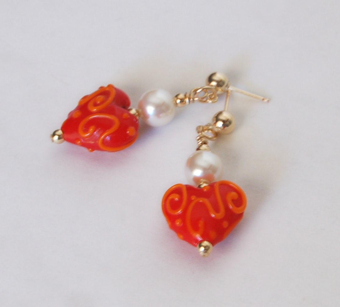 Sweet red heart dangle post Earrings red heart Lampwork glass beads Pearls Gold beads