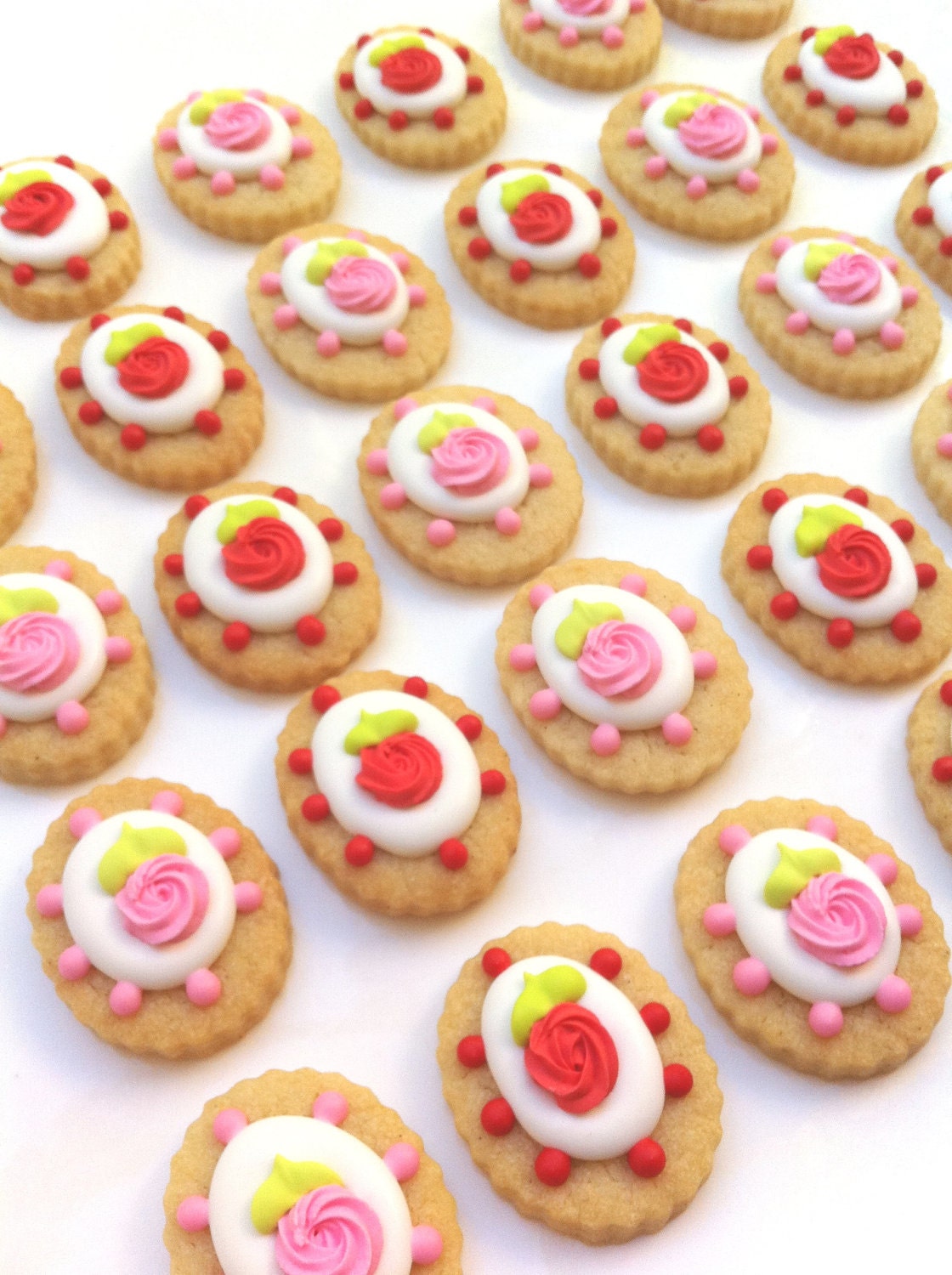 Shabby Chic Rose Cookies (1/2 pound)