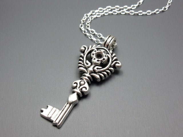 Skeleton Key Necklace - stainless steel chain victorian steampunk jewelry unisex men necklace male retro vintage antique geek punk jewellery