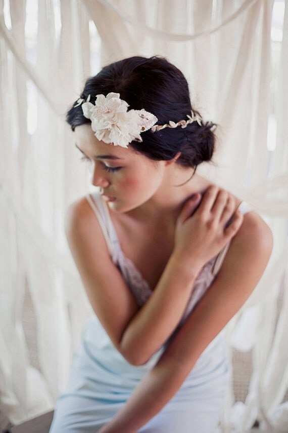 Woodsy flower halo/crown in ivory- style 203