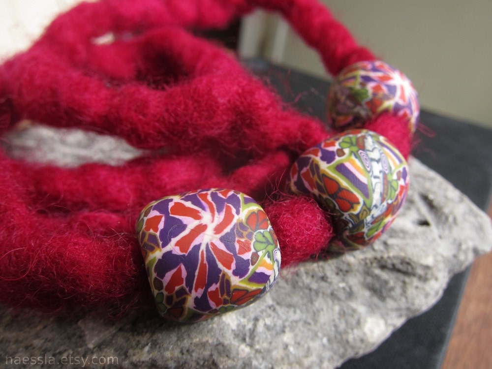 Dreadlock accessories - colorful pink and red explosion beads 8 mm