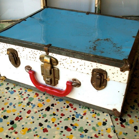 Vintage Roller Skate Box by LOOKINGforYESTERDAY on Etsy