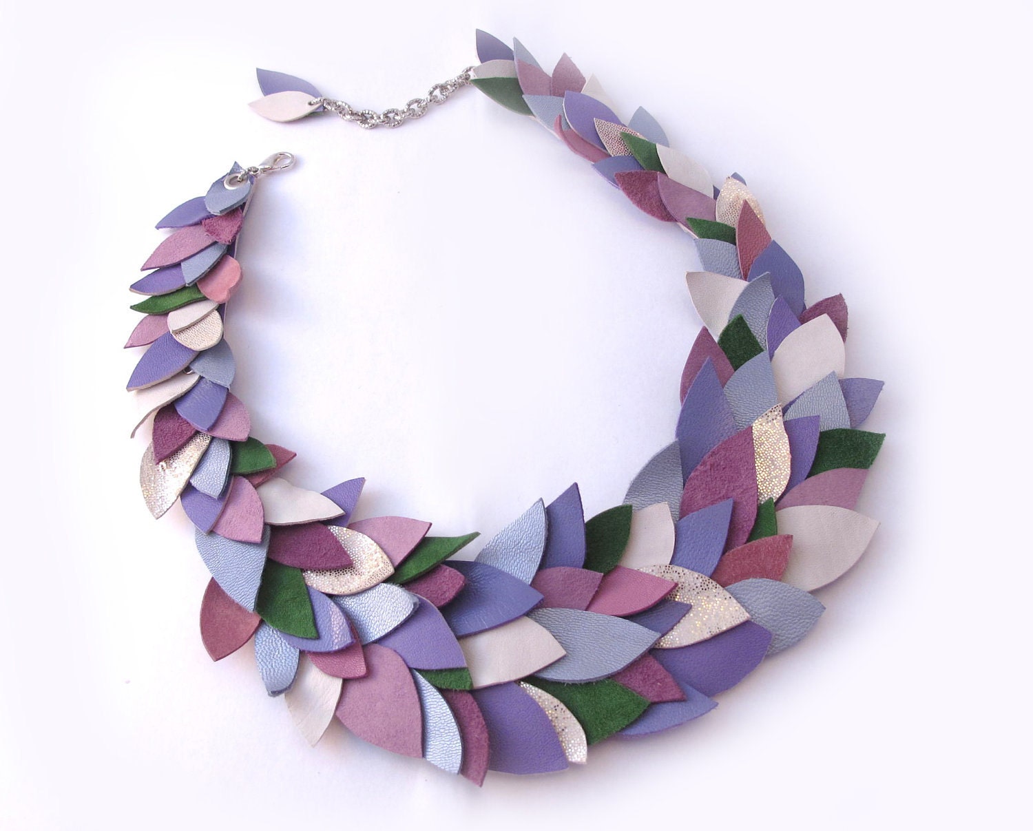 Thousand leaves wedding choker - lavender shades