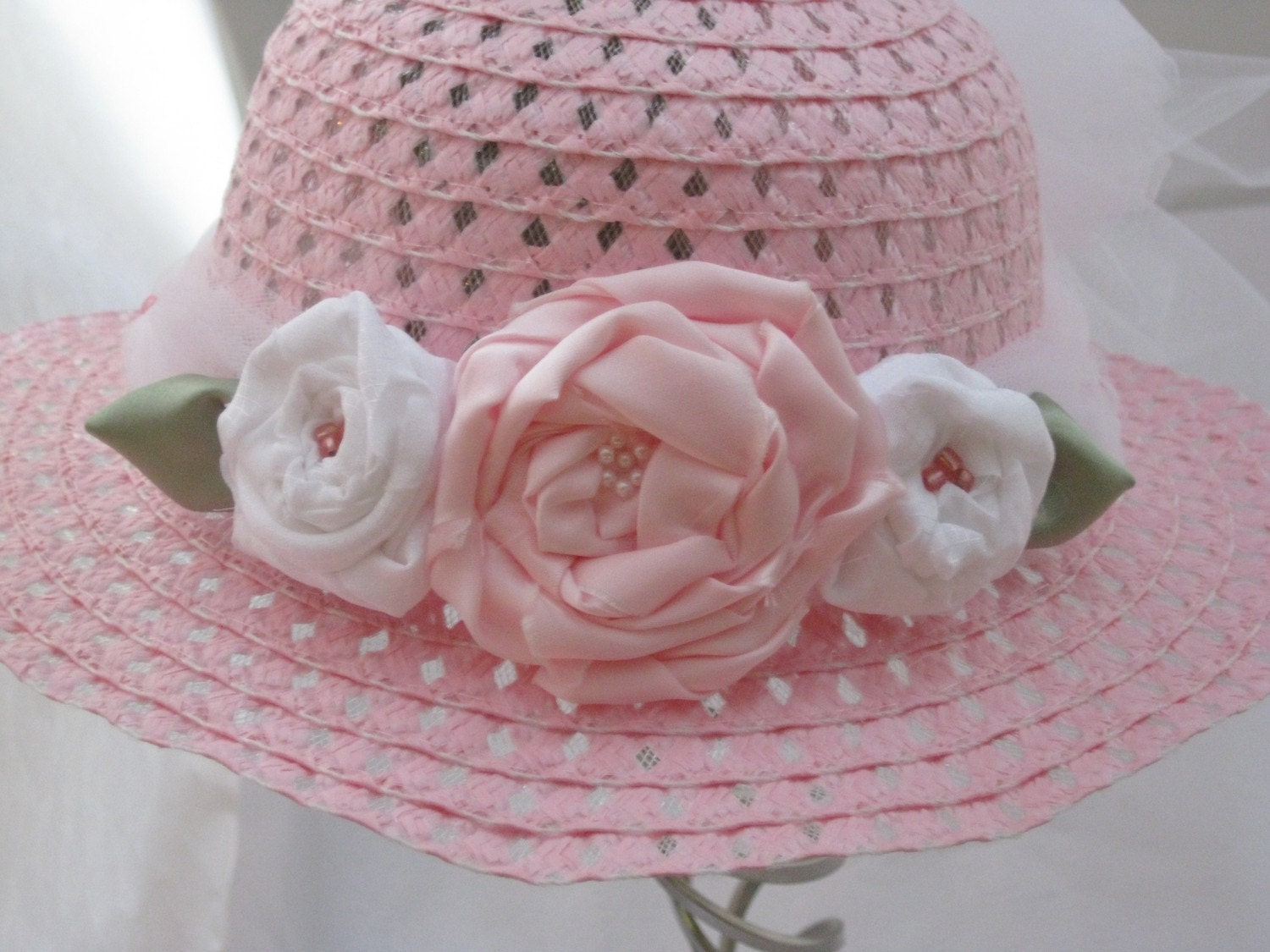 Spring hat for little girls pink and white, Photo prop hat for little girls