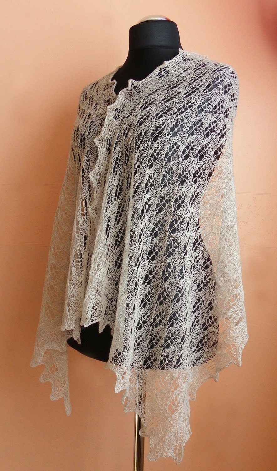 Lace shawl with Haapsalu shawl pattern