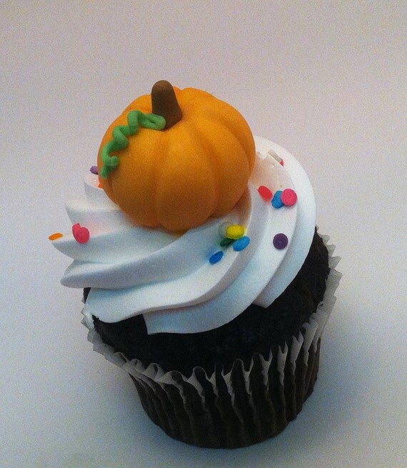 12 Pumpkin Cupcake Toppers - Edible Cupcake Decorations Il_570xn