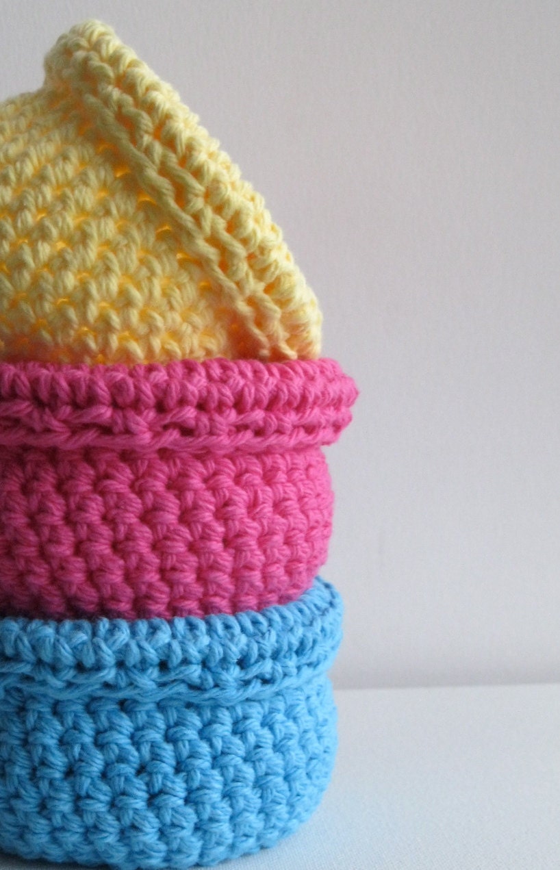 crochet basket bowl round, set of 3 - Ready to ship, by Nykki Makes