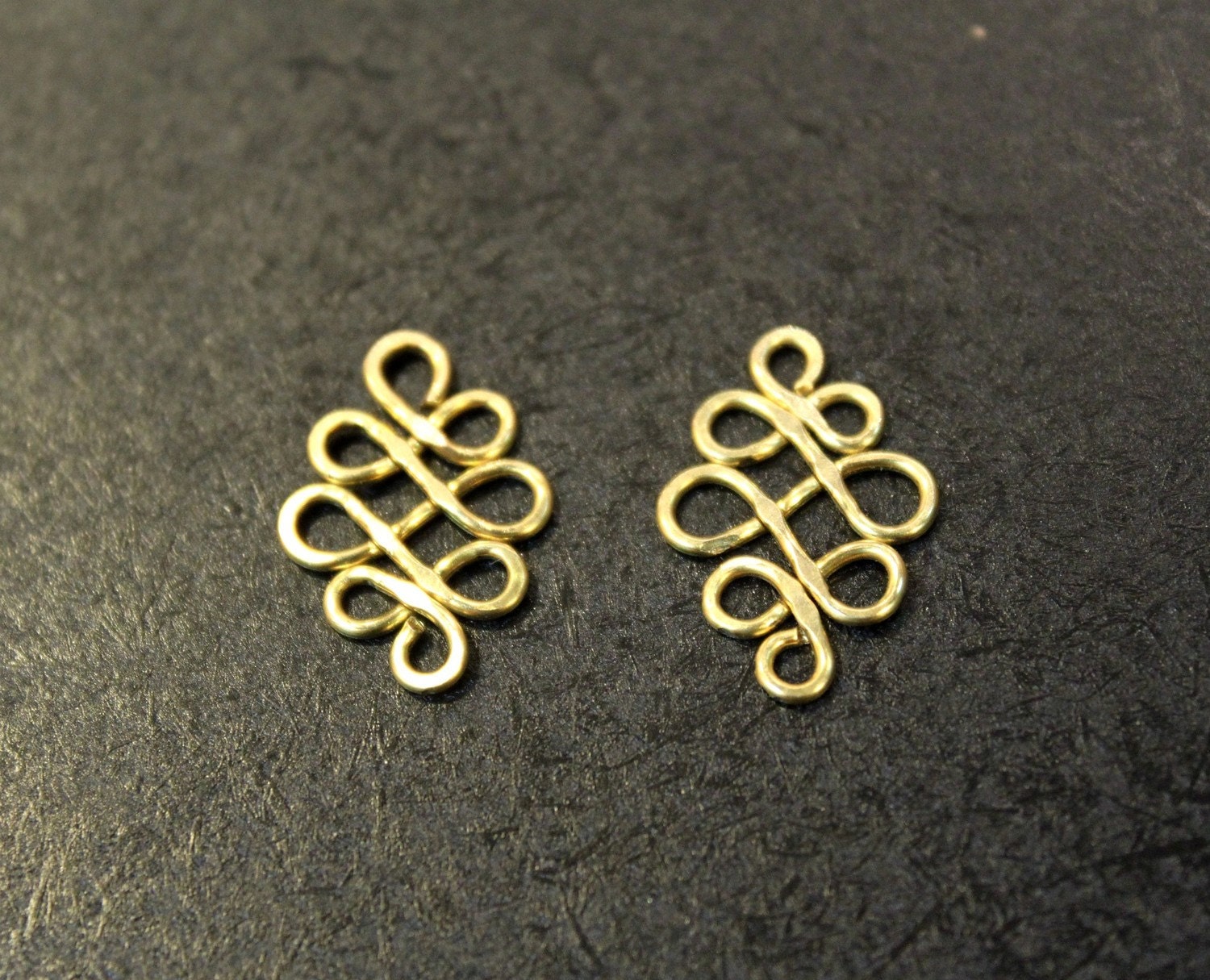 2 pcs - Brass Celtic Knots - Infinity - handmade - 19mm x 13mm