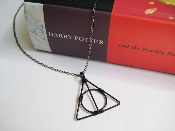 Deathly Symbol Necklace (Black)