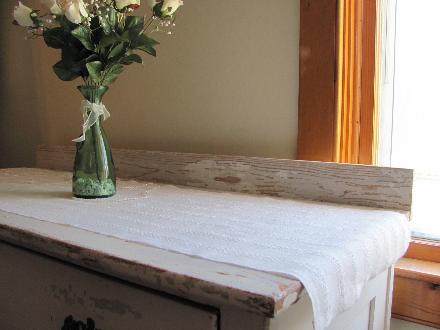Table Runner, Handwoven Ivory White Linen Lace Stripe Farmhouse Cottage Style, Rustic Cabin, Shabby Chic, Vintage Home Decor 15"W x 48"L