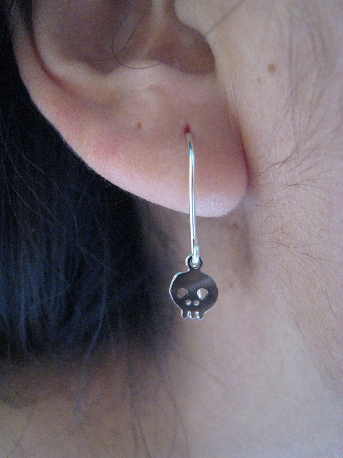Silver skull earrings, skull dangle earrings, dainty skull earrings