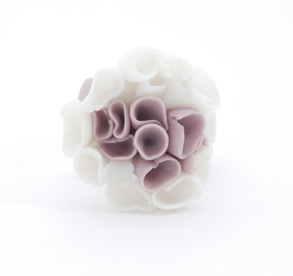 Aragonesa Flower Porcelain Ring, Purple and White