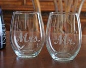 Stemless Mr. and Mrs. Wine glass set, Personalized Wine glasses