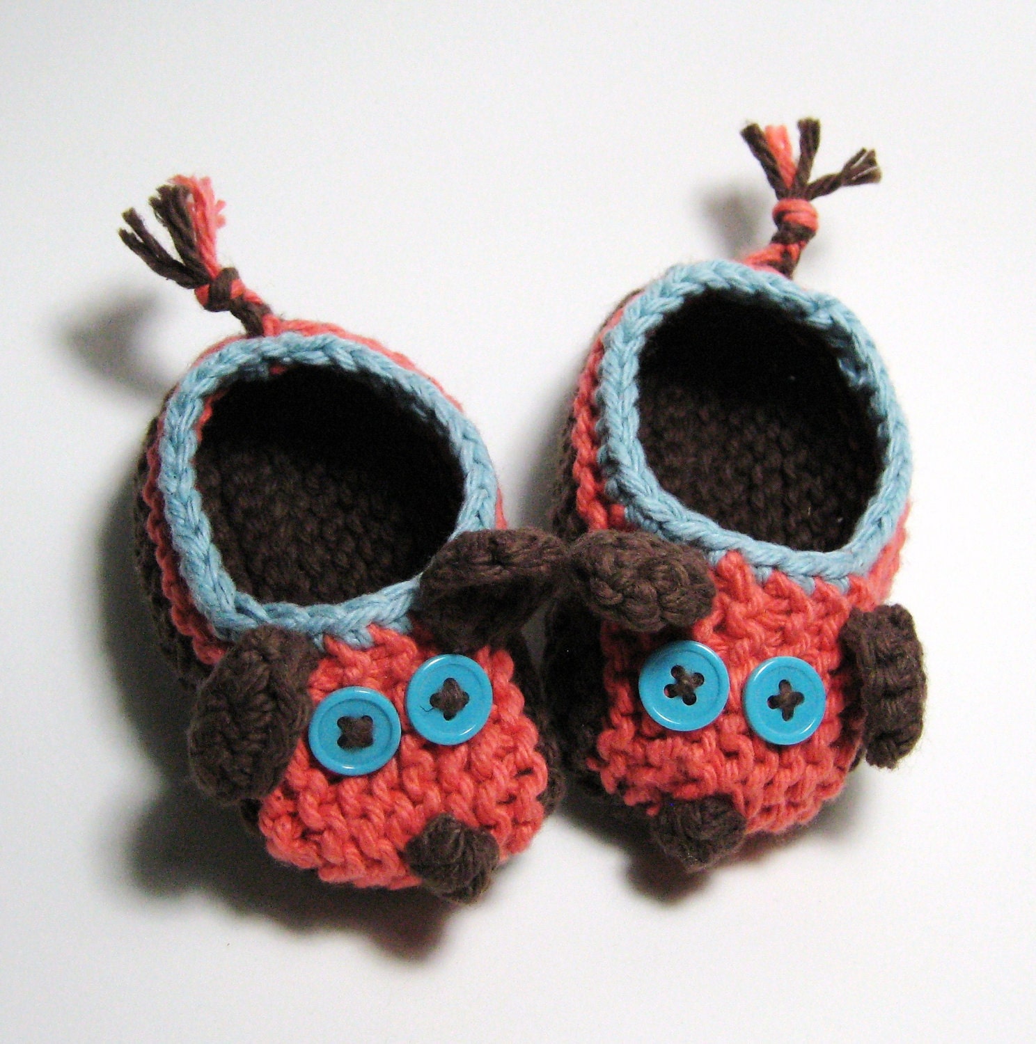 Don't Step On My Little Booties / Hand Knitted Baby Shoes / The Cute Puppy / FREE Shipping