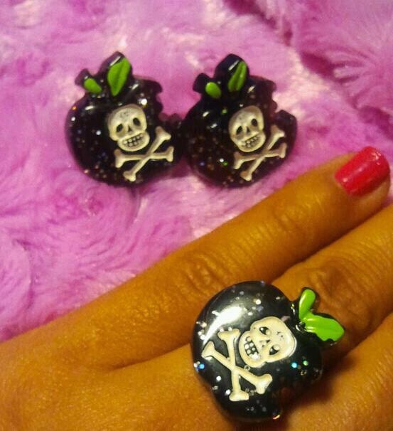 Poison Apple Earring and Ring Set