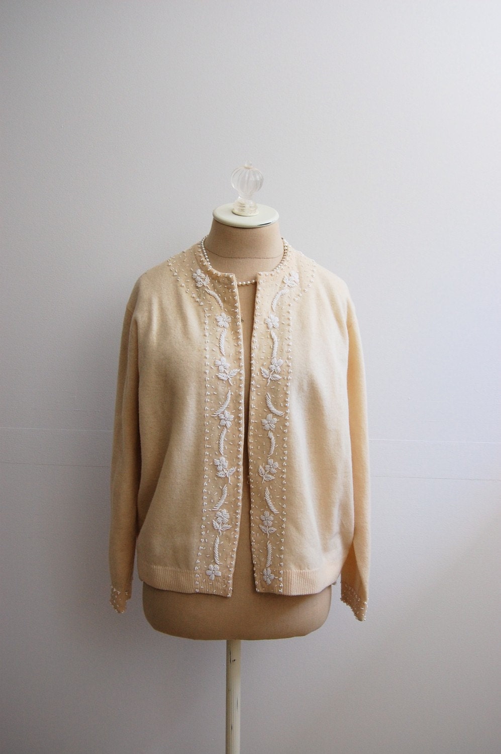 The Iris- Vintage 1950s Rockabilly Pin Up Bombshell VLV Cream Ivory Beaded Cardigan Angora Lambswool Sweater Size 46 XL 2X