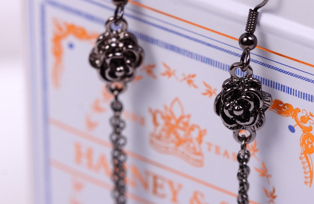 Vampire Diaries Inspired Earrings Black Rose Anna in Gunmetal