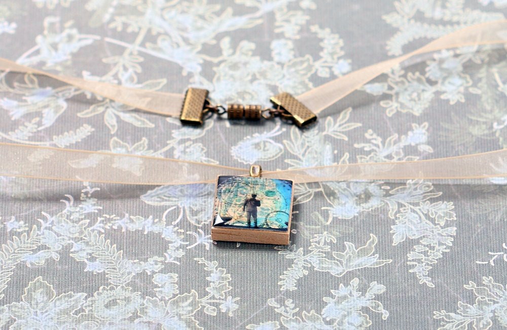 Star Trek Steampunk Ribbon Necklace in Antique Brass
