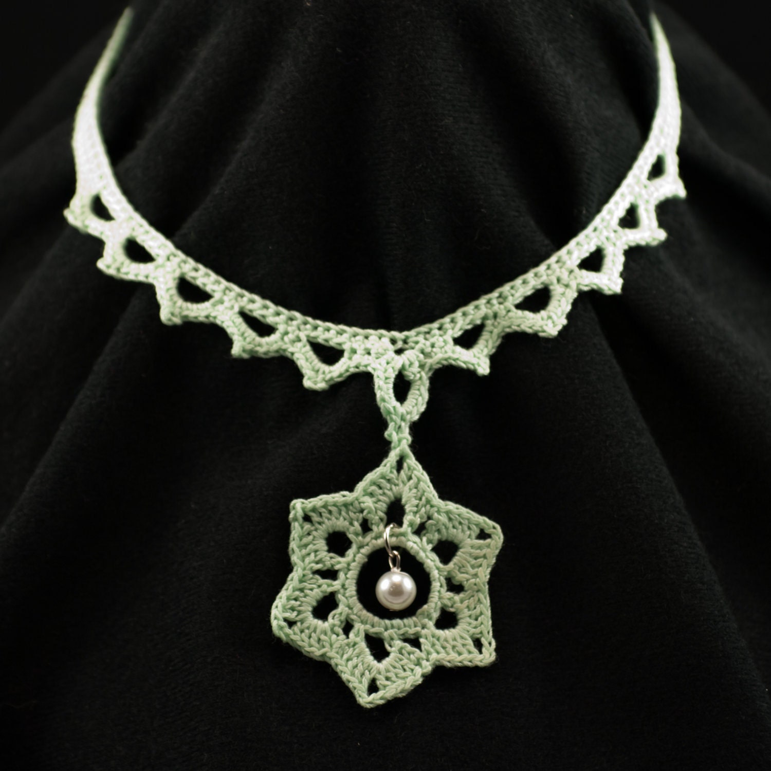 Star Necklace - Mint Green Crochet Choker