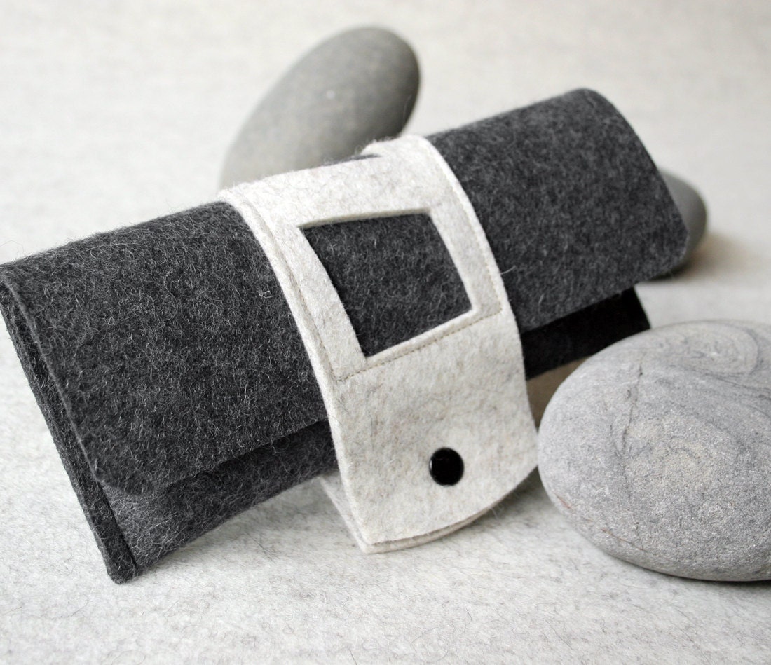 Felt Wallet or Eyeglass Case in Gray and White Merino Wool