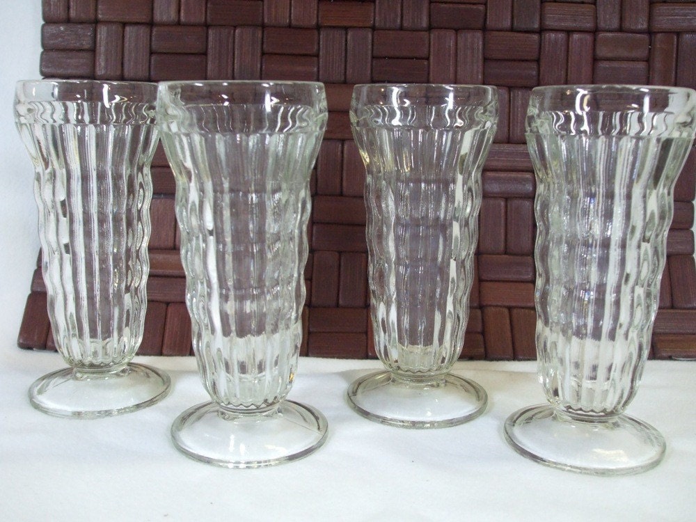 Vintage Parfait Glasses By Jeannette Glass By Trappedintheattic