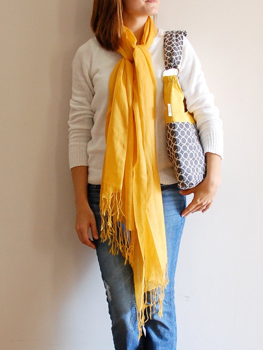 Metro Dots in Grey and Mustard Pleated Purse
