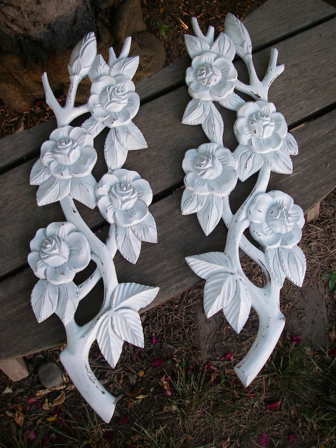 White Shabby Wall Plaques Flower Floral Rose Hanging Decor
