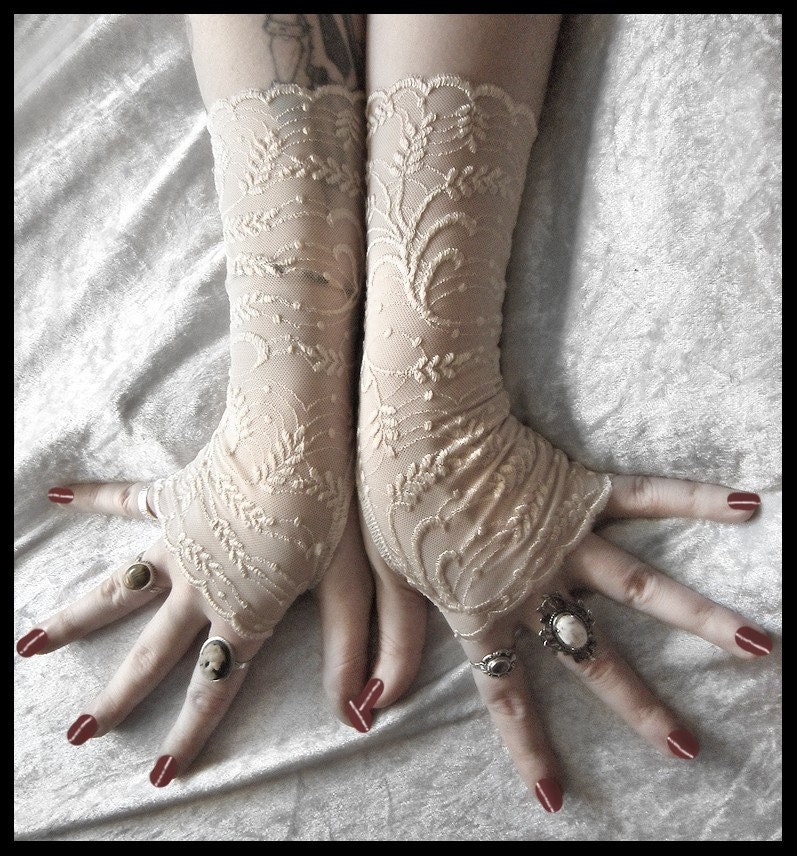 Golden Wheat Lace Fingerless Glove Mittens - Embroidered Nude Beige - Steampunk Wedding Vampire Lolita Fetish Burlesque Romantic Edwardian