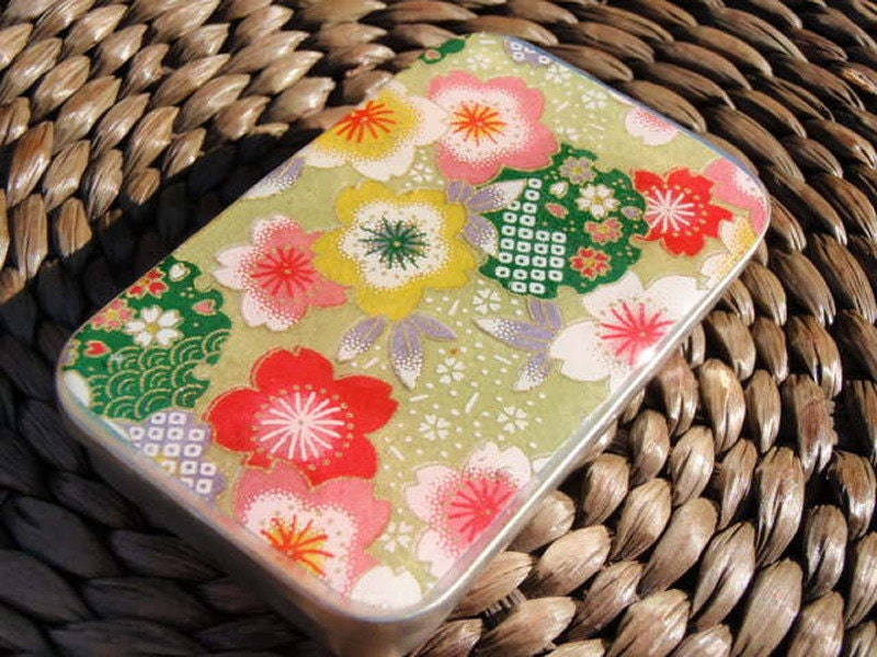 Lime and Flowers Resin Protected Chiyogami - Stash your secrets in this cool MEDIUM slider tin - Resin protected Chiyogami top