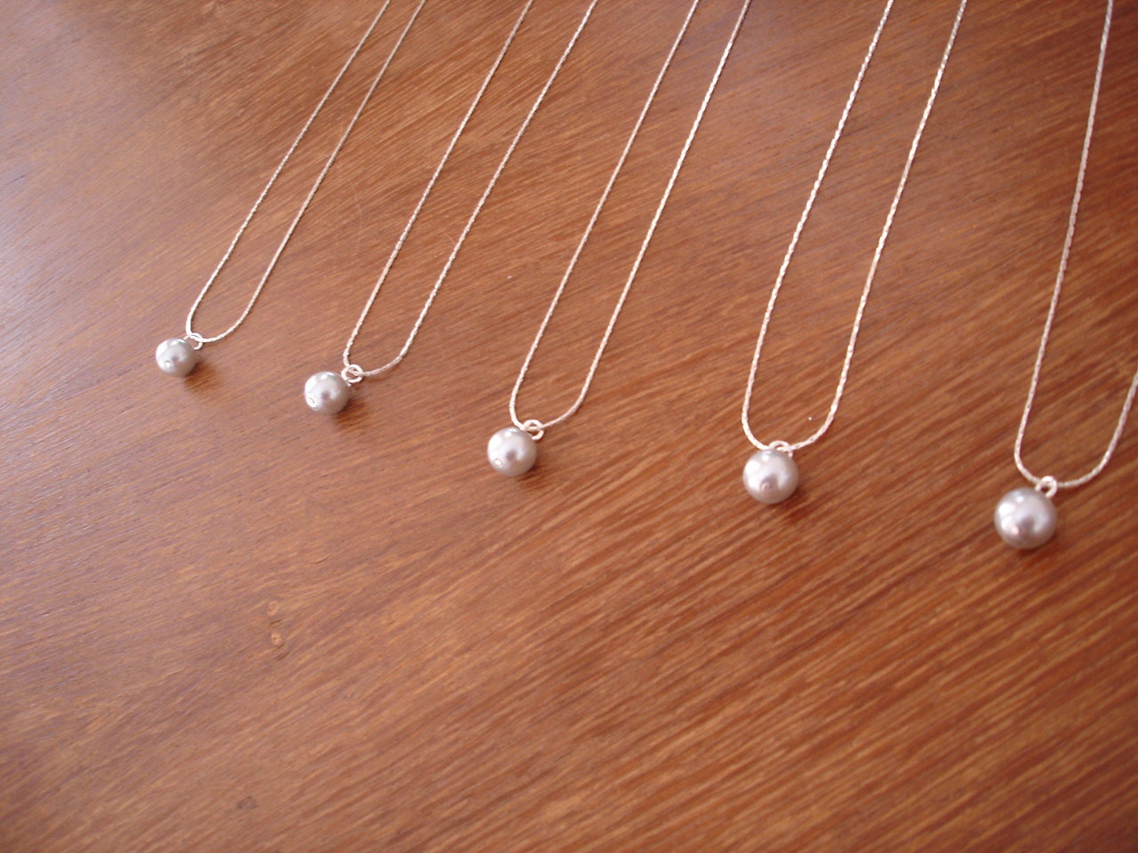 5 Single Pearl Bridesmaid Necklaces - Ivory, White, Grey, Rose Pink, Black, more colors available - gift under 10