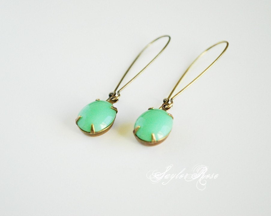 Smooth Mint Earrings - Vintage Green Glass Dangle
