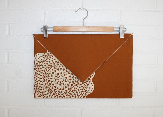 Doily Clutch purse. Envelope style, in Nutmeg.