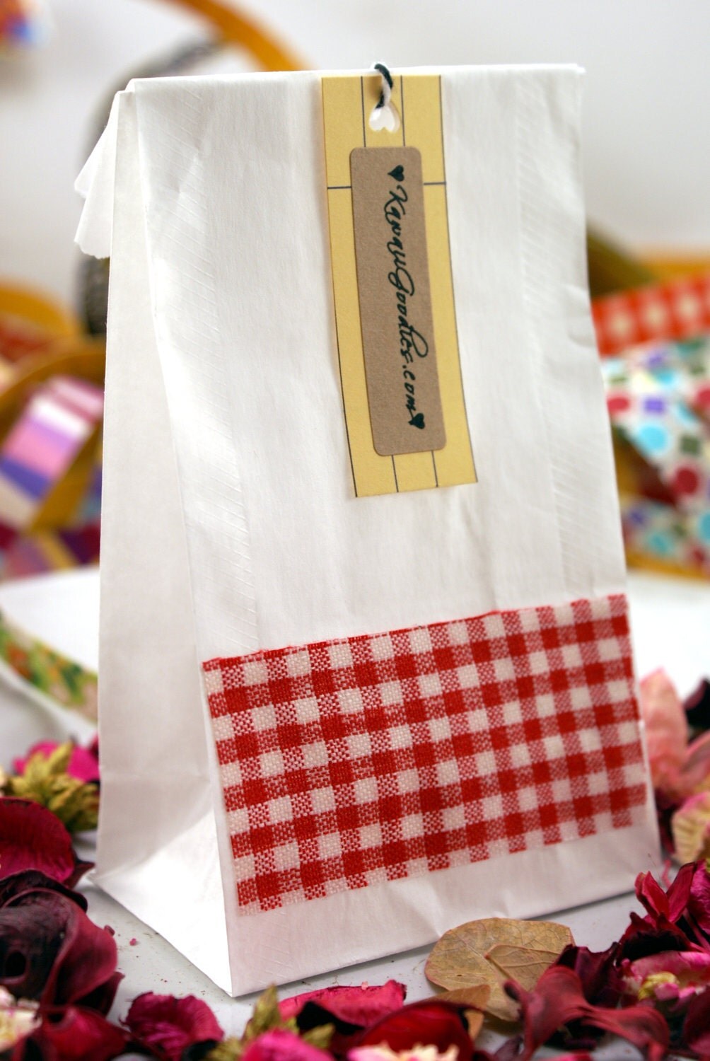 STUDiO SALE - 50 Mini WHITE Kraft SOS paper Lunch Bags 6 1/4 x 3 x 2 - for Packaging, Party Favors, Treats, Retail items