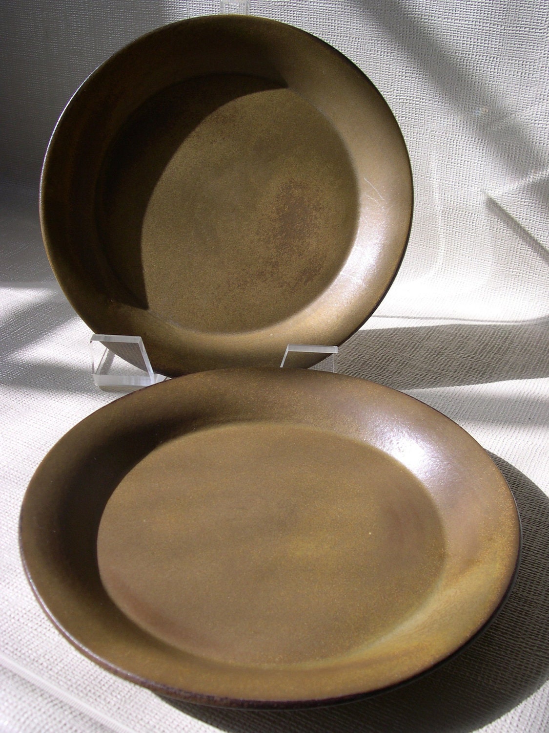 Bennington Pottery Vermont Plates by huenemevintagemodern on Etsy