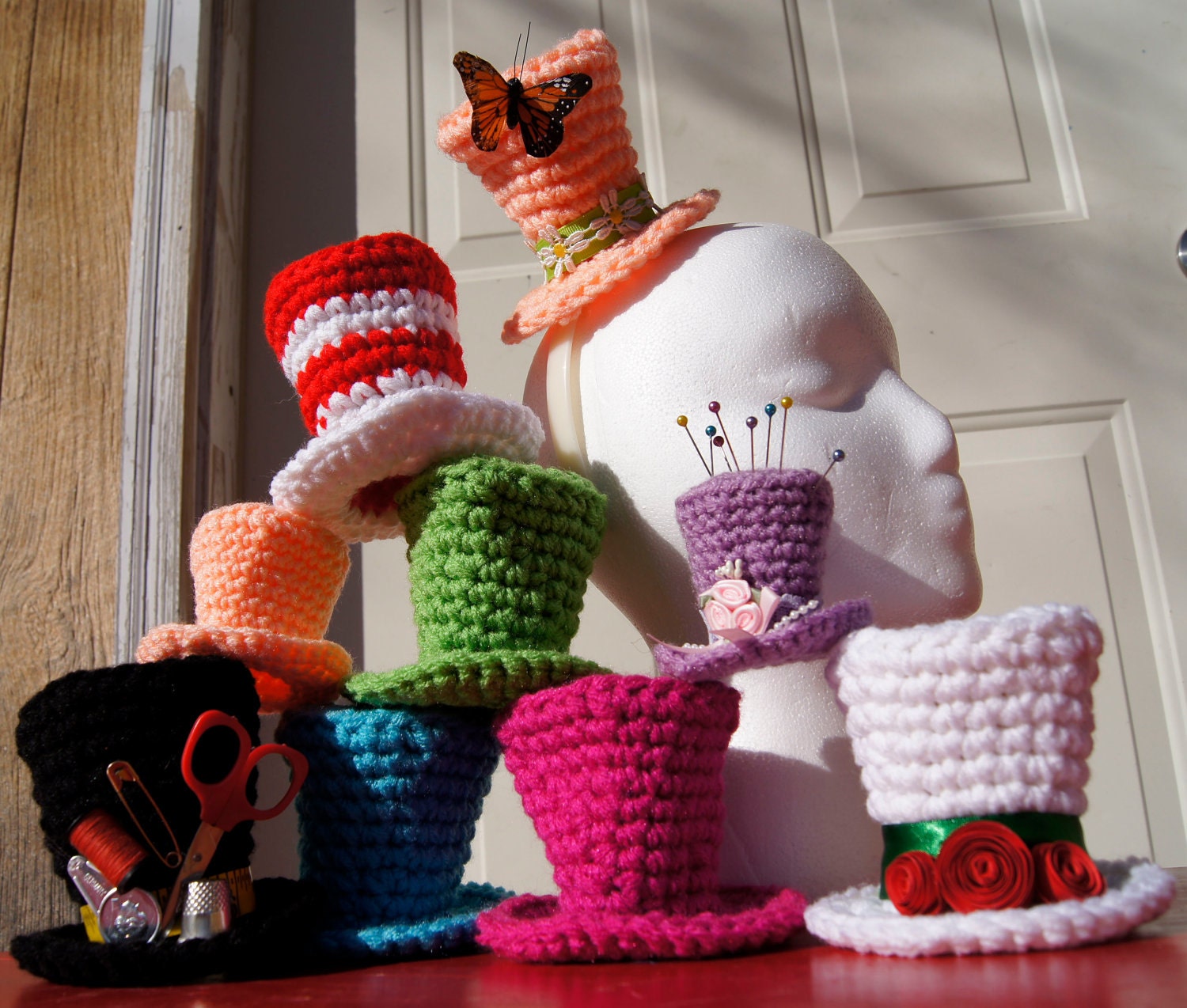 Mini top hat crochet pattern