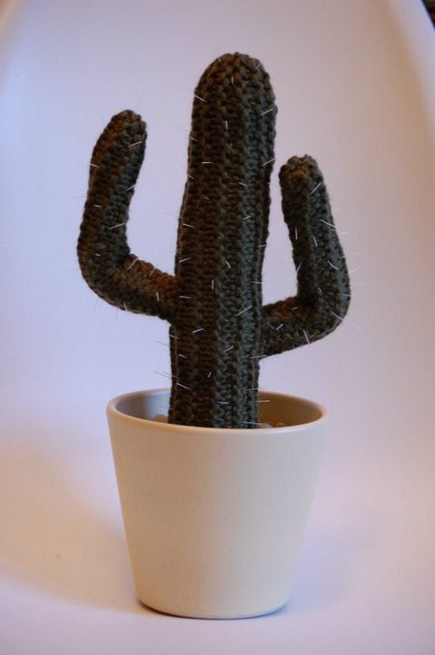 ARIZONA Knitted Cactus