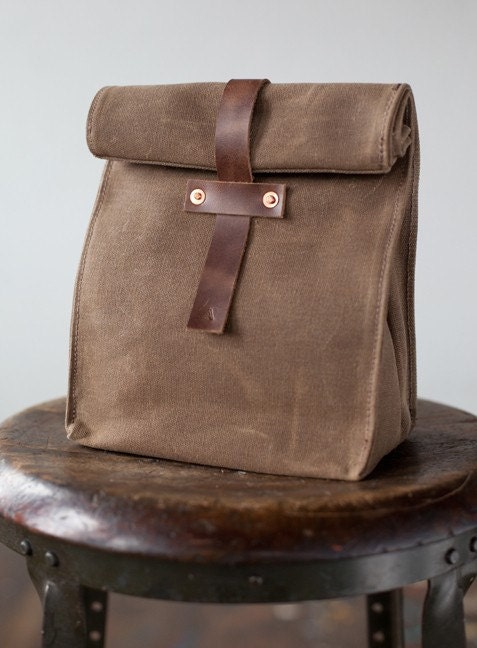 No. 215 Lunch Tote in Dark Khaki Waxed Canvas