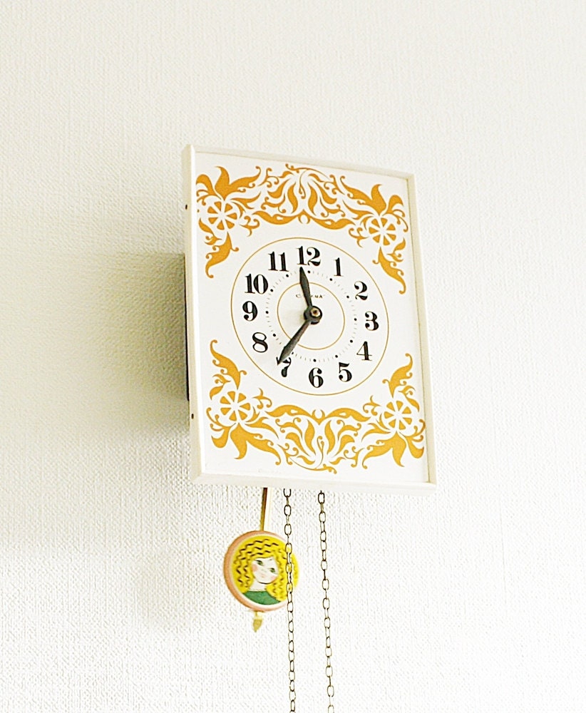 Wall clock from 1991