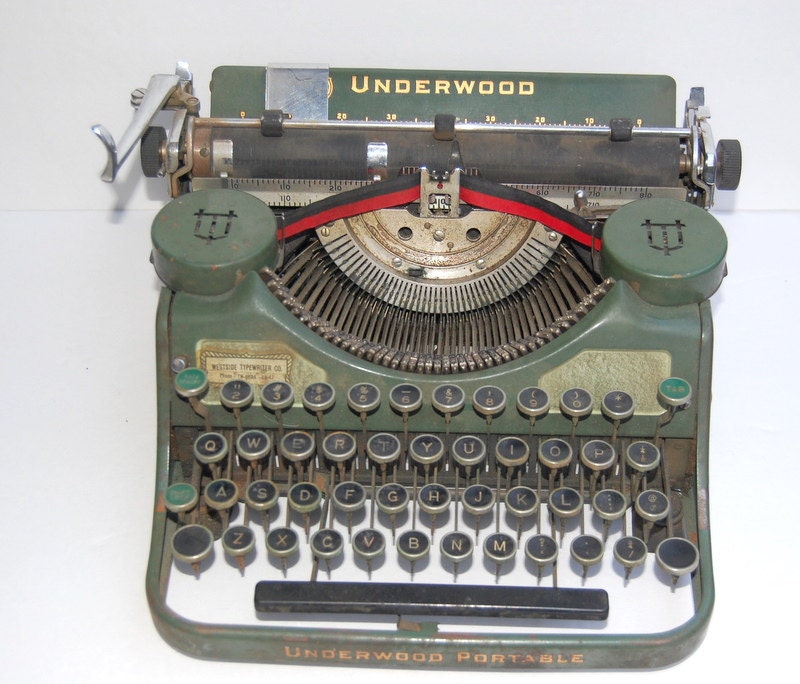 Vintage Underwood Typewriter