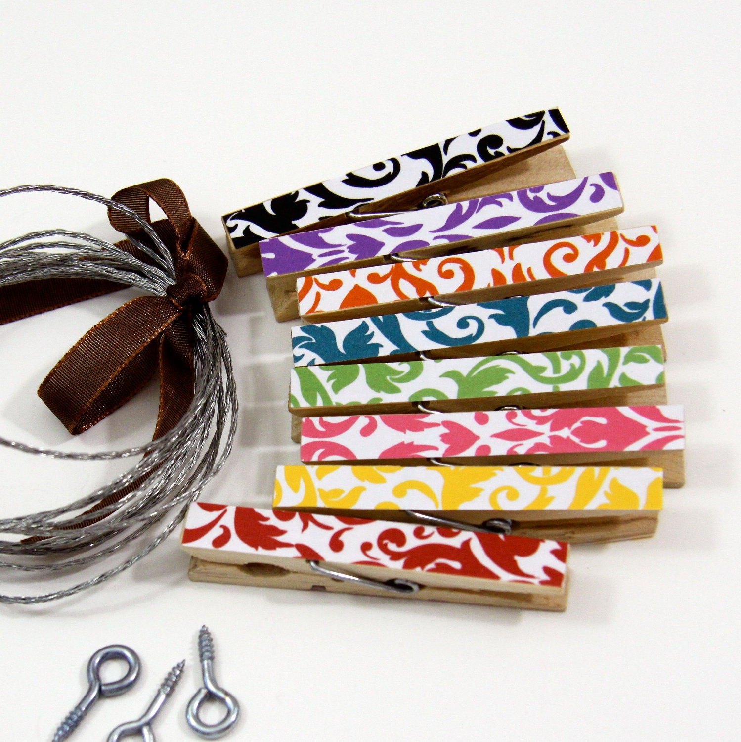 Clothesline Kit. Rainbow Damask Clothespins and Hanging Wire