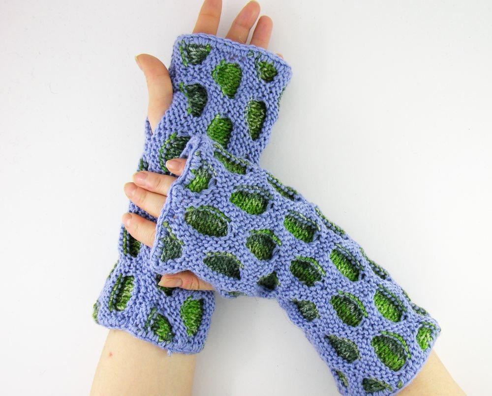Fingerless gloves fingerless mittens arm warmers knit honeycomb motif lavender aqua kelly green tagt team teamt