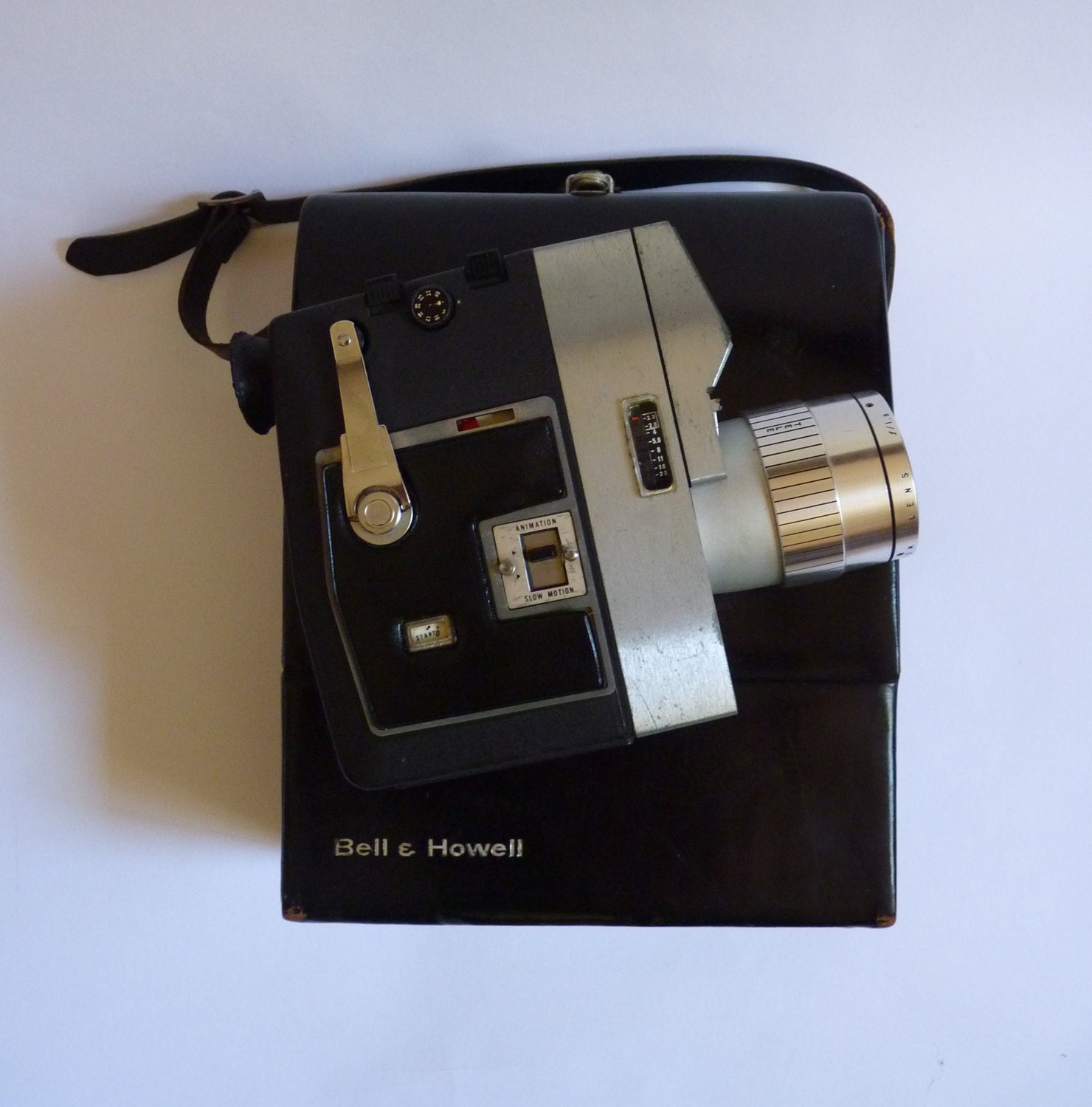1962 Bell and Howell Zoomatic Optronic Eye Auto Load 8mm Movie Camera