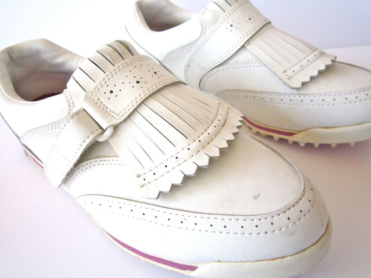 SALE Vintage 1980s White Etonic Golf Sneakers