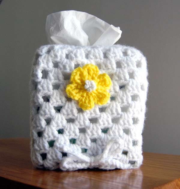 Yellow Daisy Crochet Tissue Box Cover, Cottage Chic Style Home Fashion